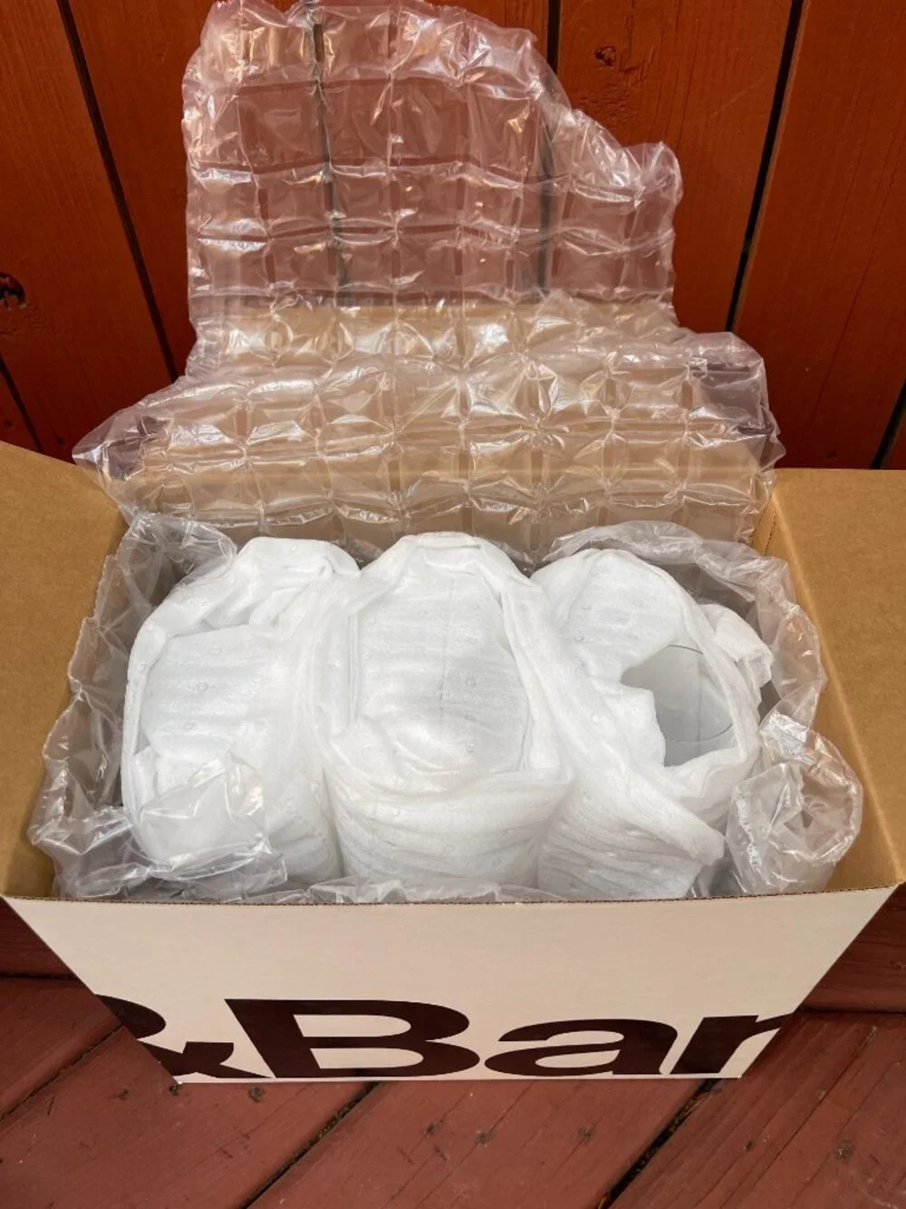 NIB Crate&Barrel Schott Zwiesel Tour 15-Oz. clear Wine Glasses, Set of 6